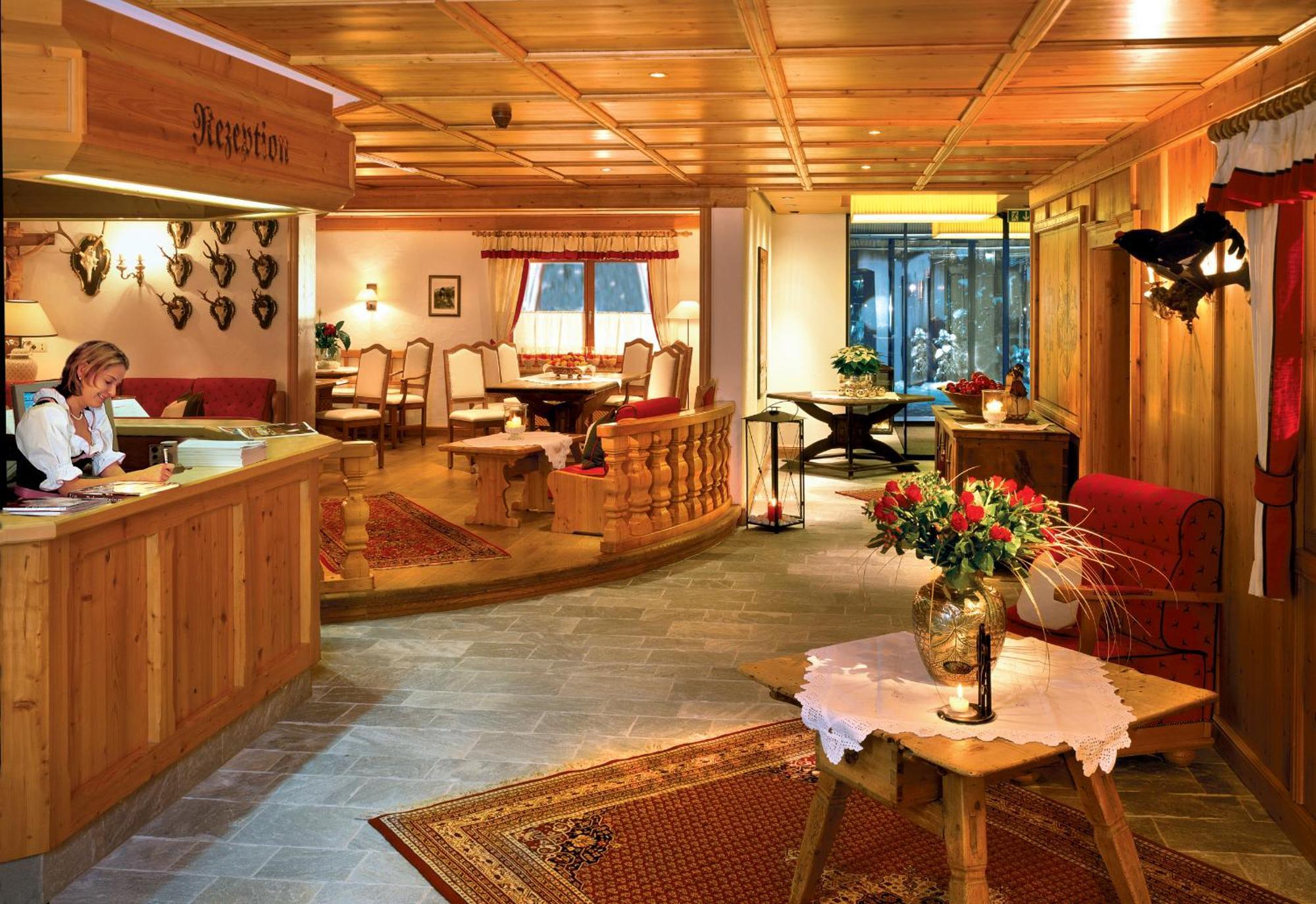 Hotel Zinnkrugl Alpendorf  Bagian luar foto
